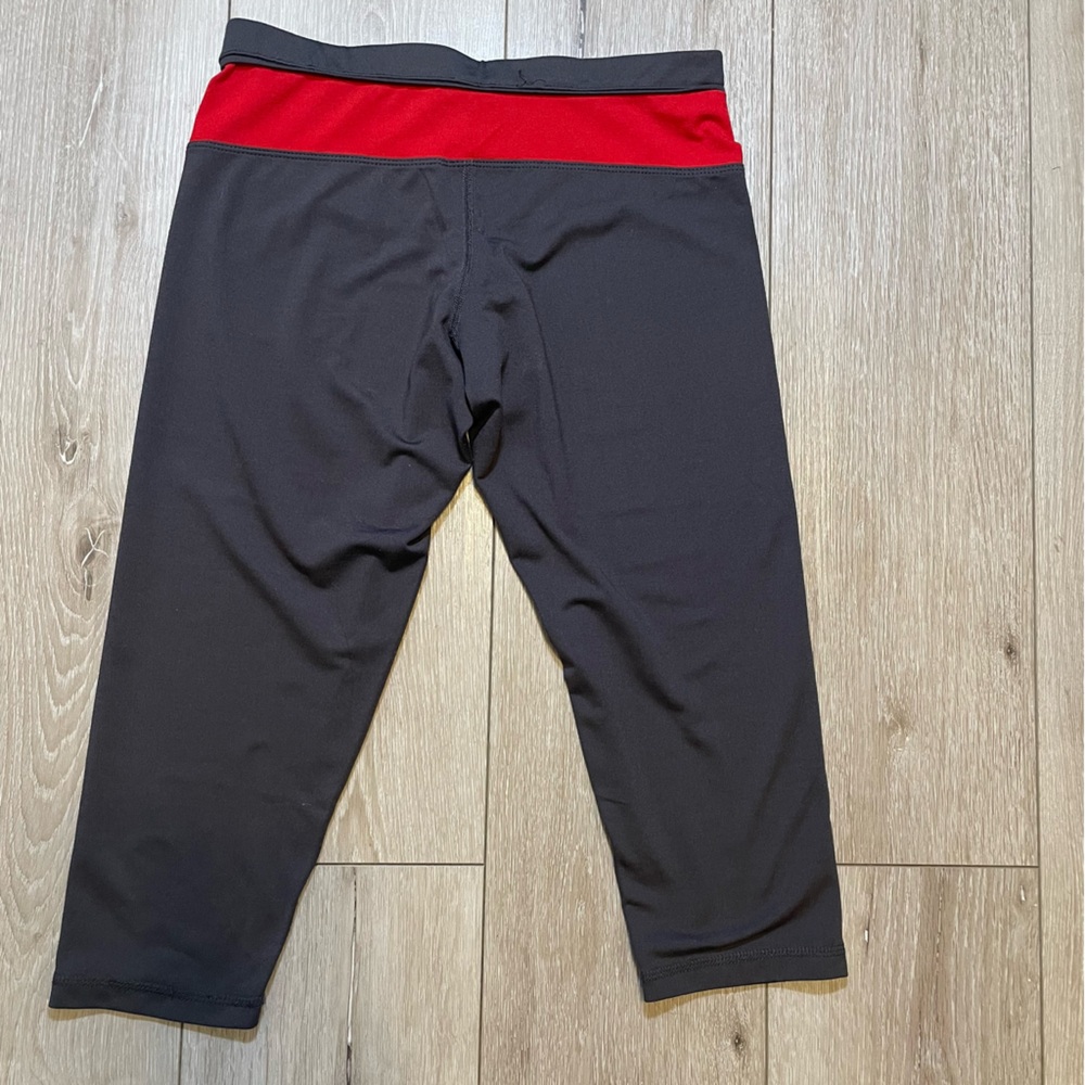 Iconic Ohio State Buckeyes Athleisure Capri Leggings Women’s Size Small - Picture 3 of 7
